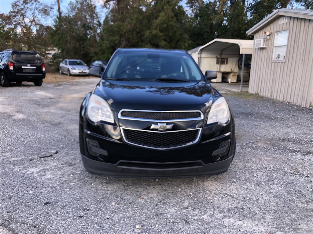 2015 Chevrolet Equinox LS photo 2