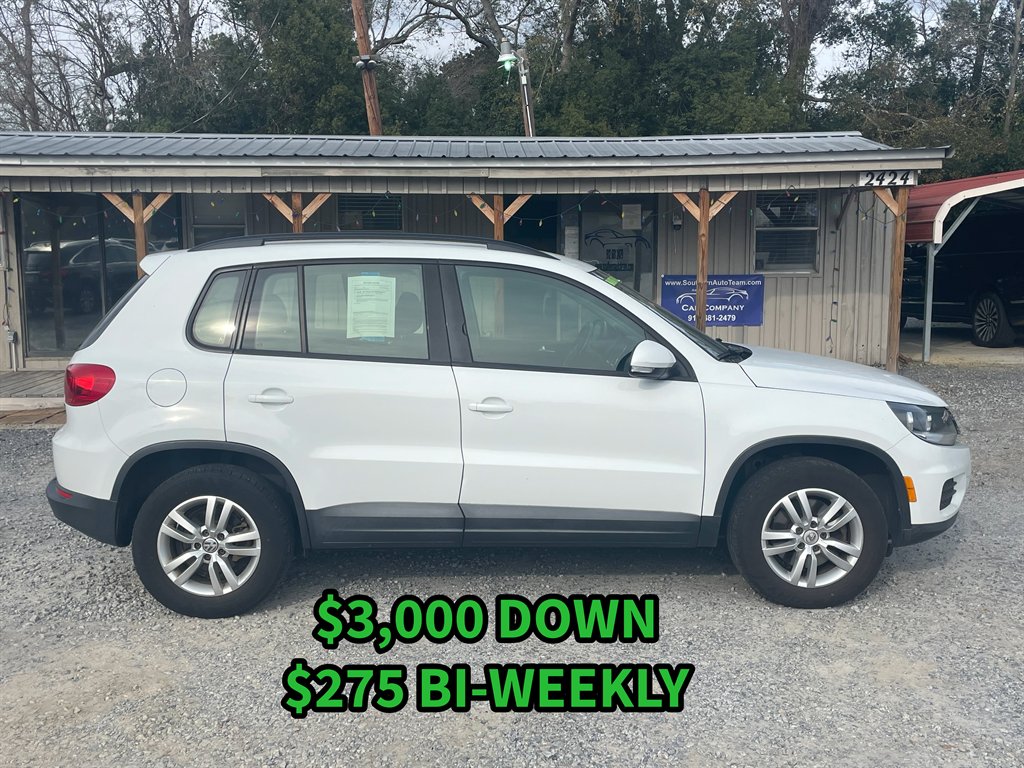 2015 Volkswagen Tiguan S's photo