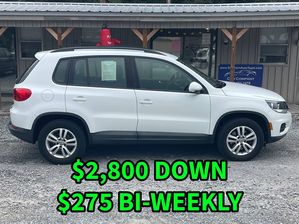 2015 Volkswagen Tiguan S's photo
