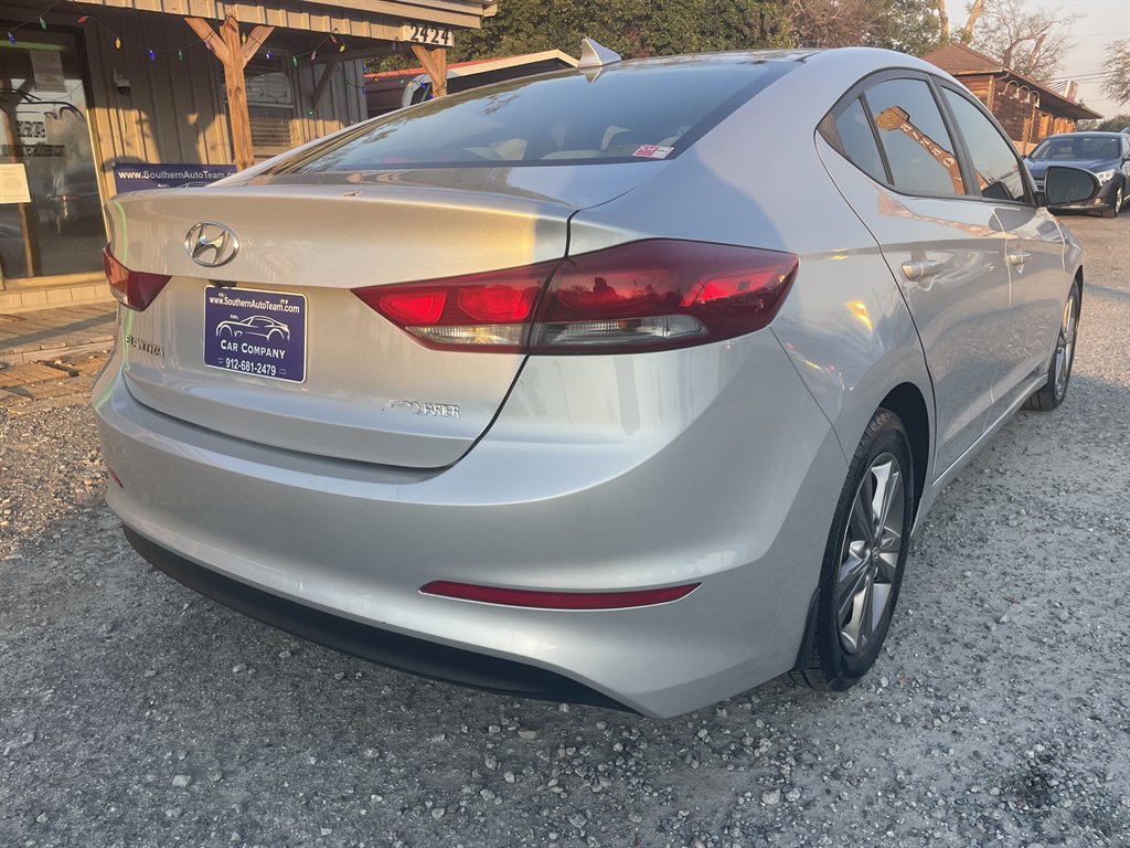 2017 Hyundai Elantra SE - Photo 6