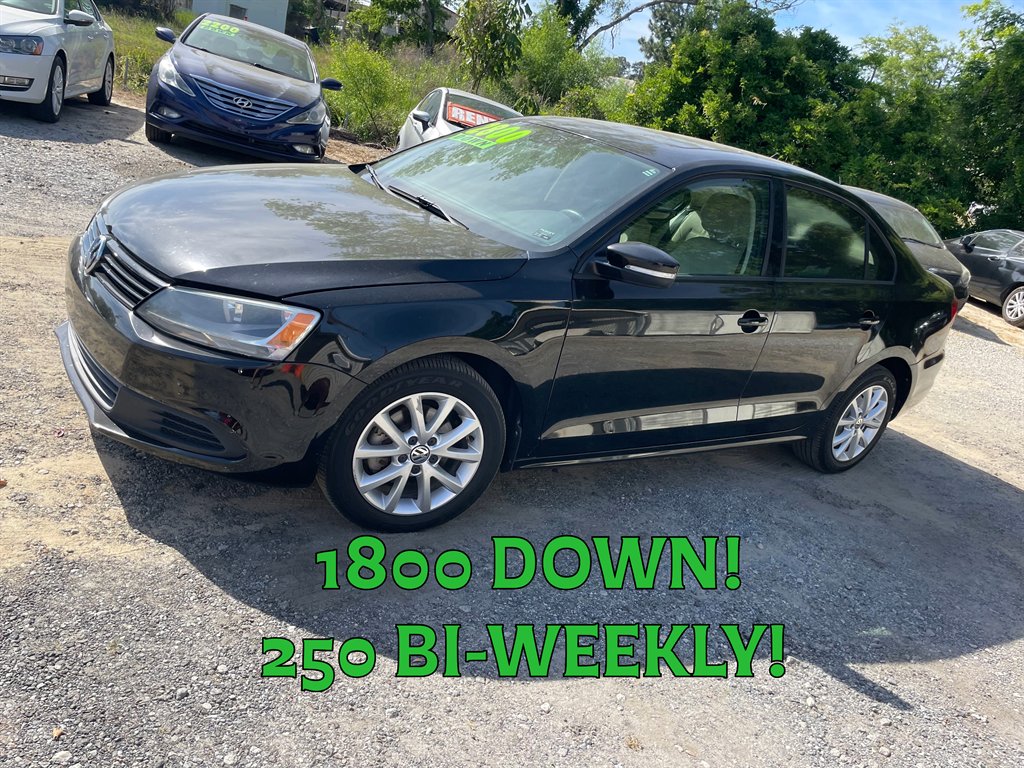 2012 Volkswagen Jetta SE 6AT's photo