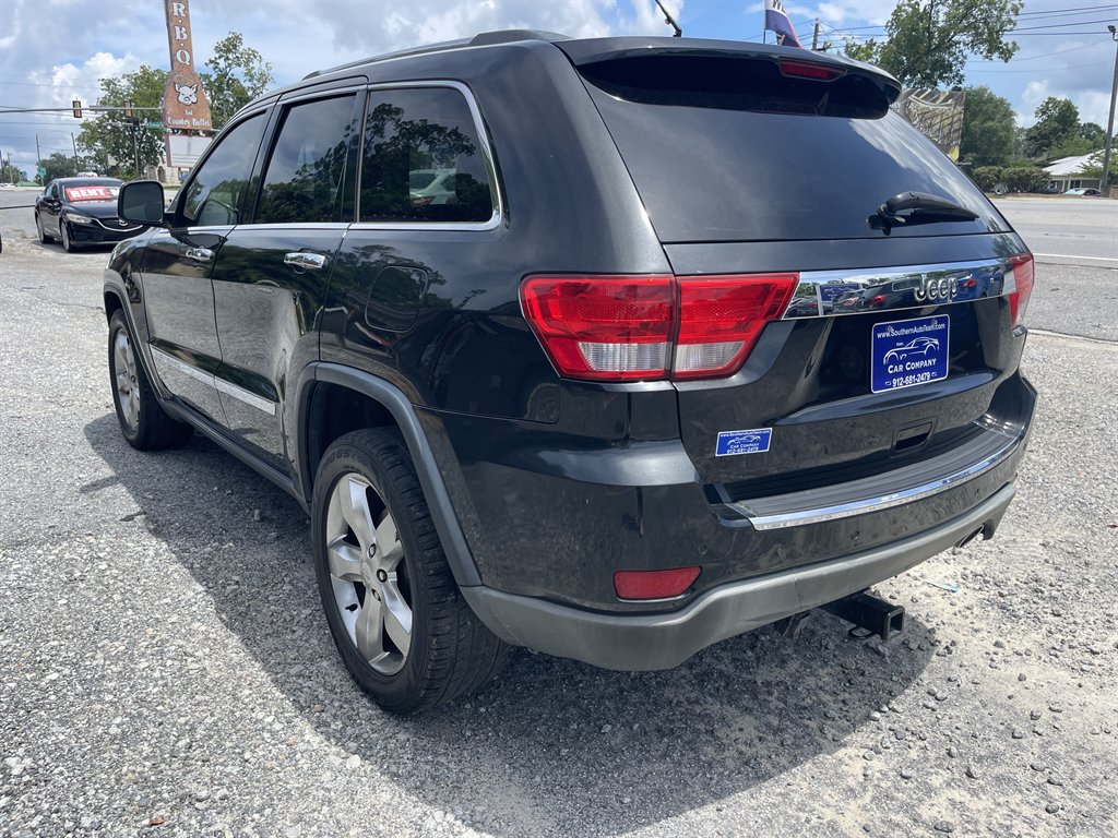 Jeep Grand Cherokee photo 13