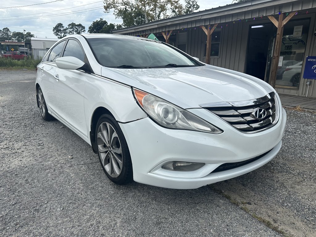 Hyundai Sonata photo 4