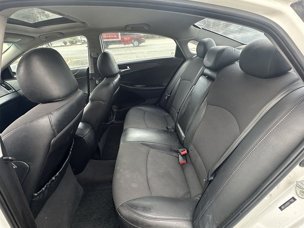 Hyundai Sonata photo 10