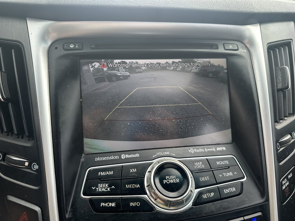 Hyundai Sonata photo 9