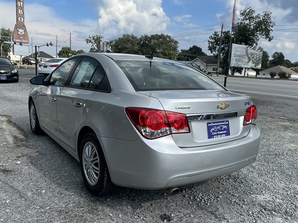 Chevrolet Cruze photo 11