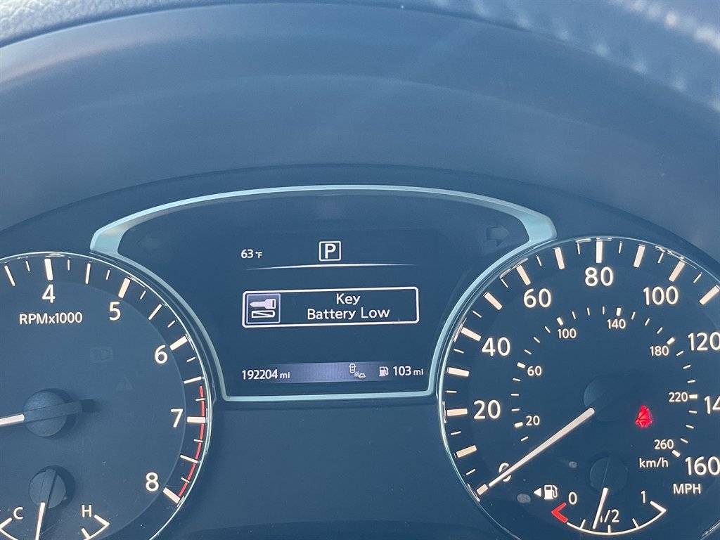 Nissan Altima photo 12