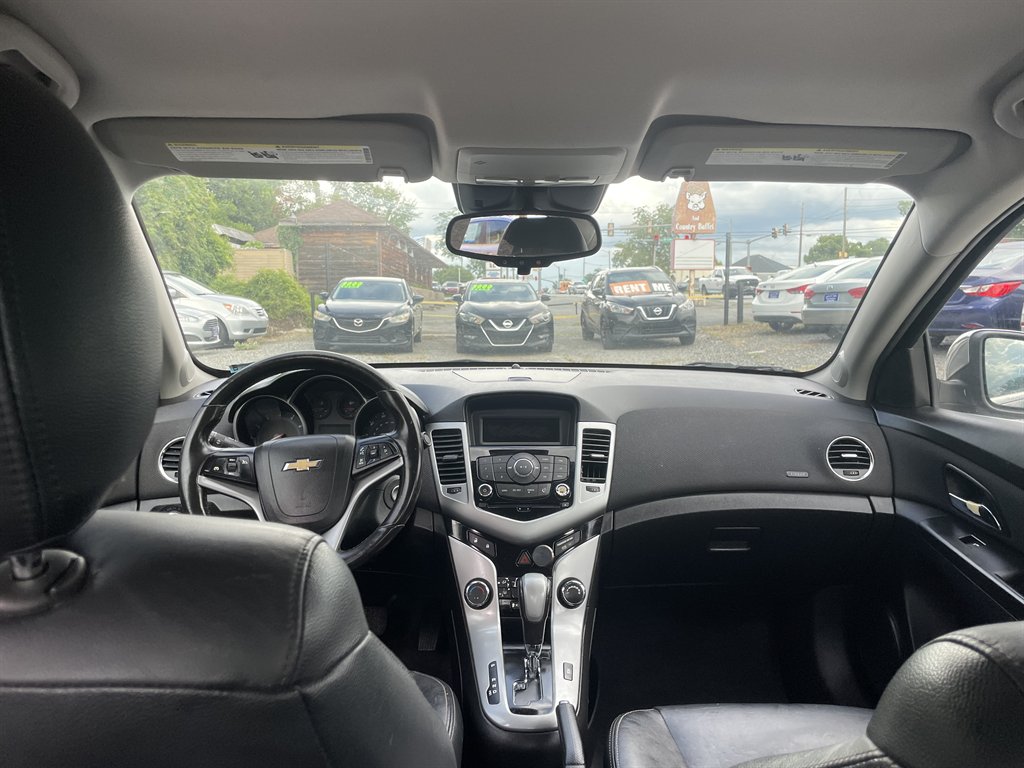 Chevrolet Cruze photo 8