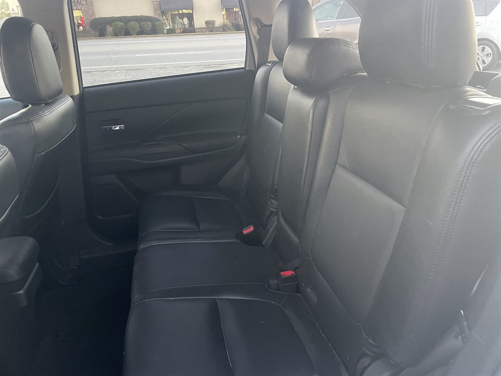 Mitsubishi Outlander photo 9