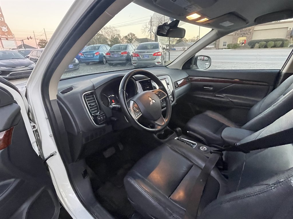 Mitsubishi Outlander photo 6