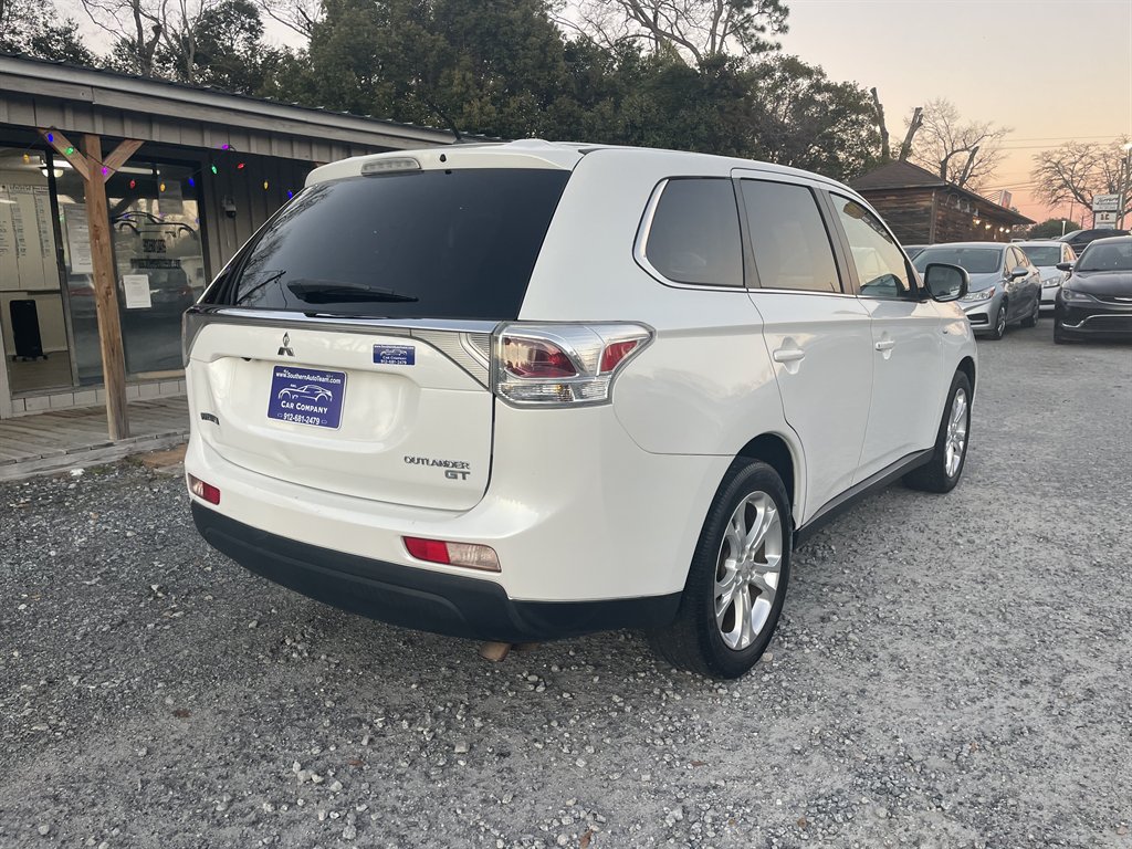Mitsubishi Outlander photo 11