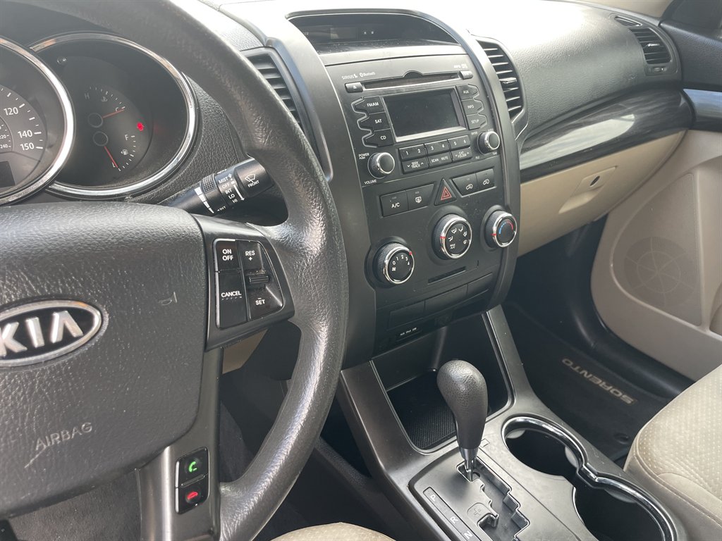 Kia Sorento photo 8