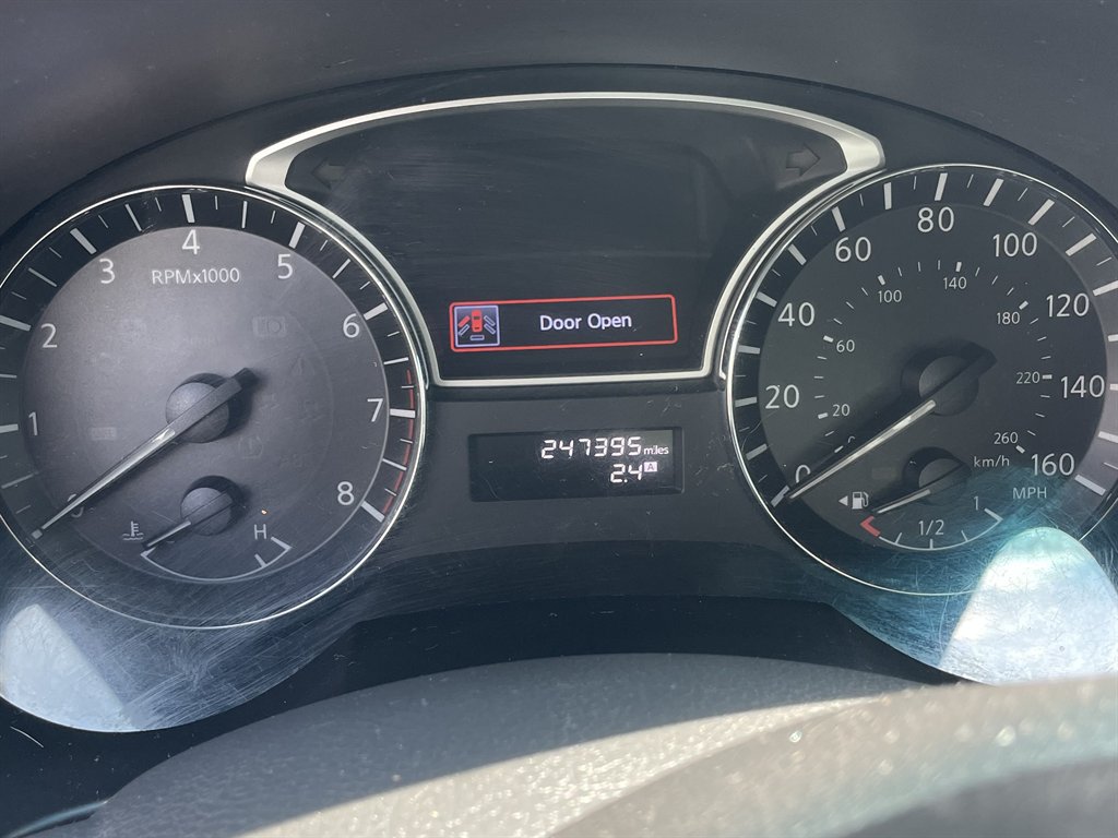 Nissan Altima photo 7