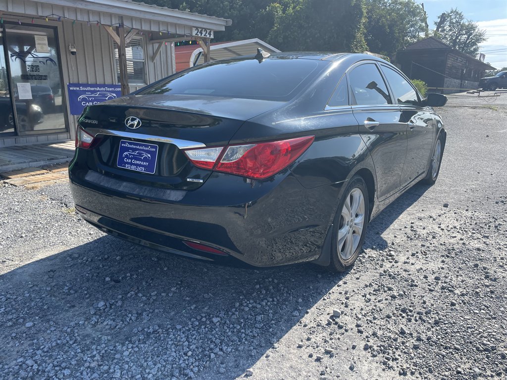 Hyundai Sonata photo 11