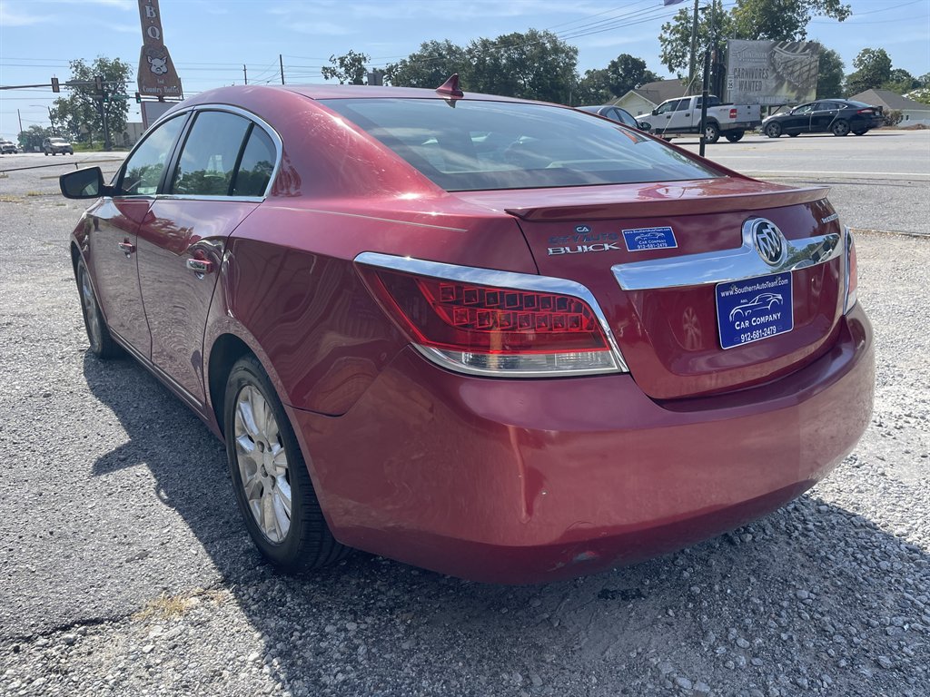 Buick LaCrosse photo 9