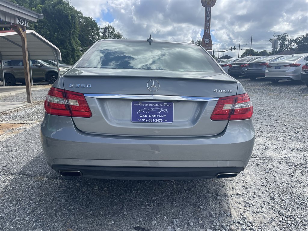 Mercedes-Benz E-Class photo 14